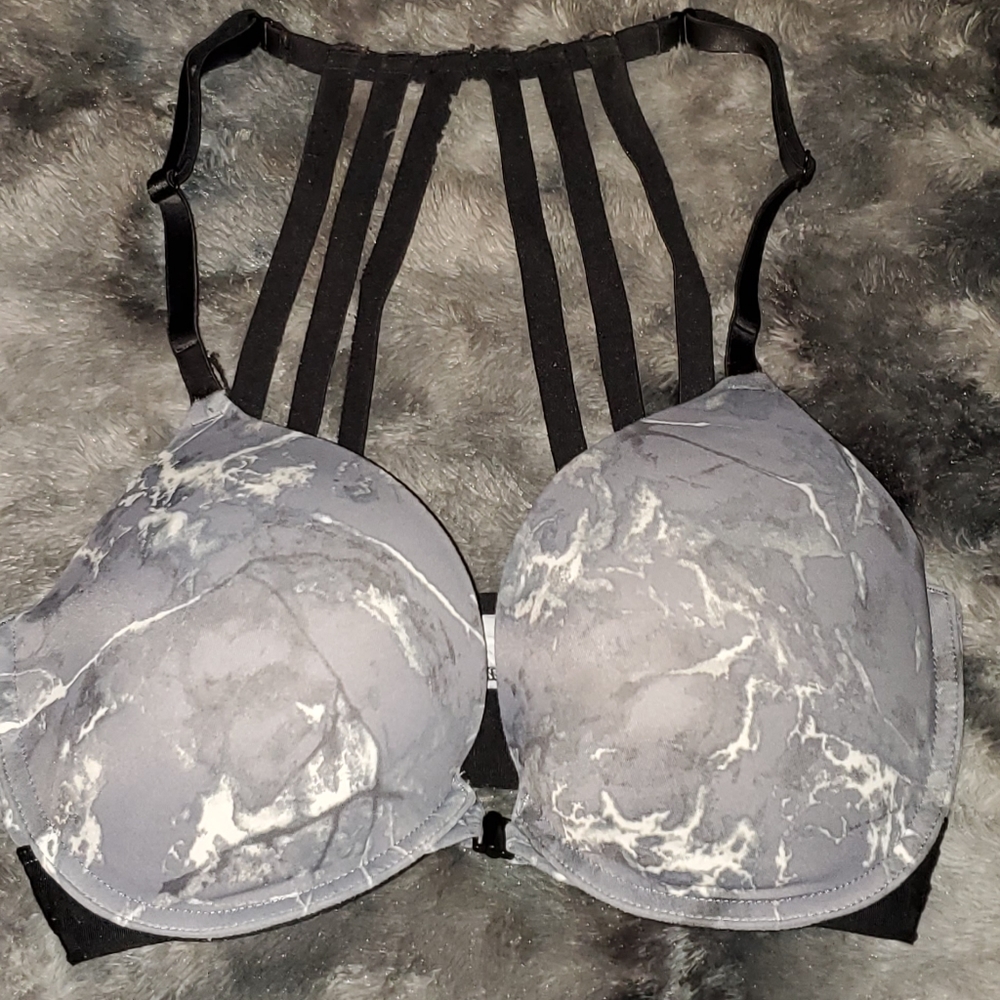 Victoria Secret Pink Push Up Bra 32DD